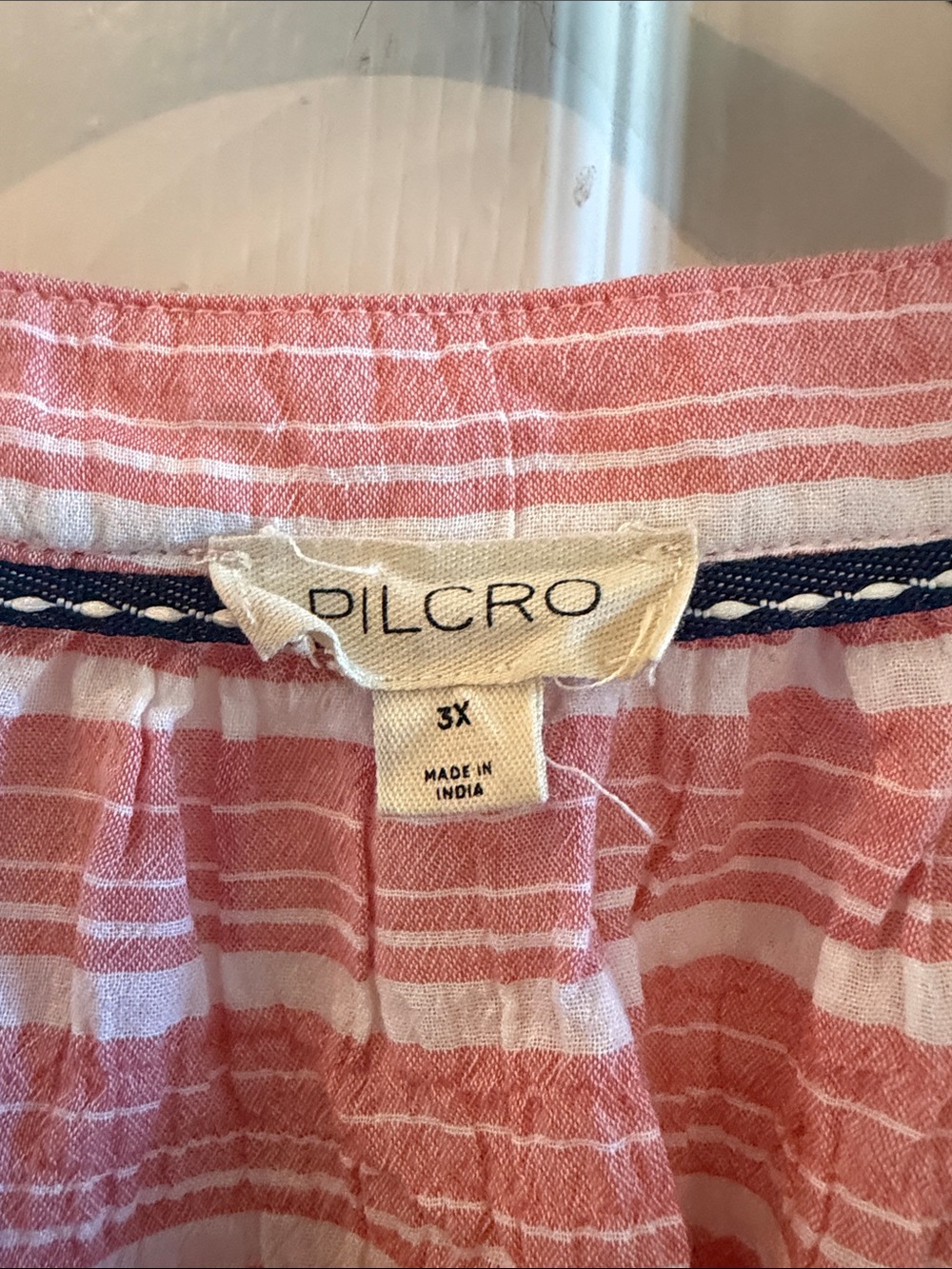 Pilcro Anthropologie gauzy Striped V-Neck Women's Top - Picture 3 of 3